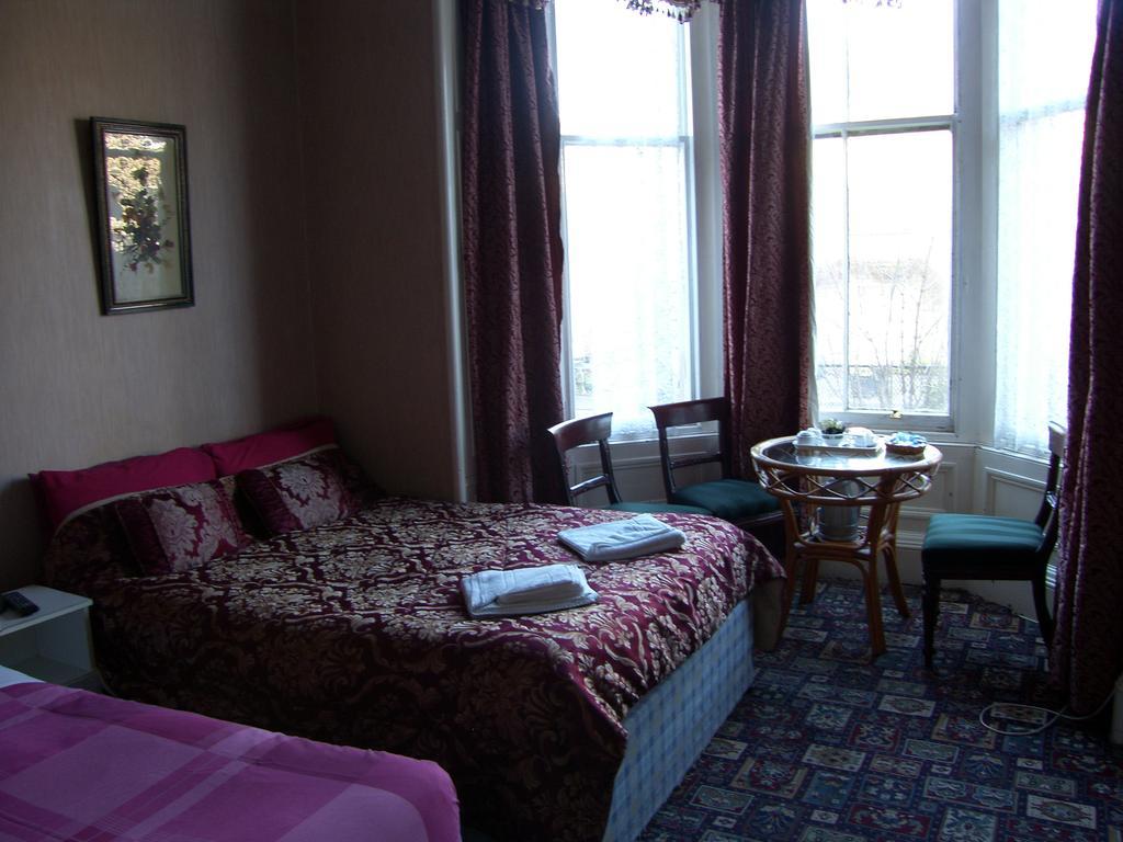 Regis Guest House EDI Exteriér fotografie